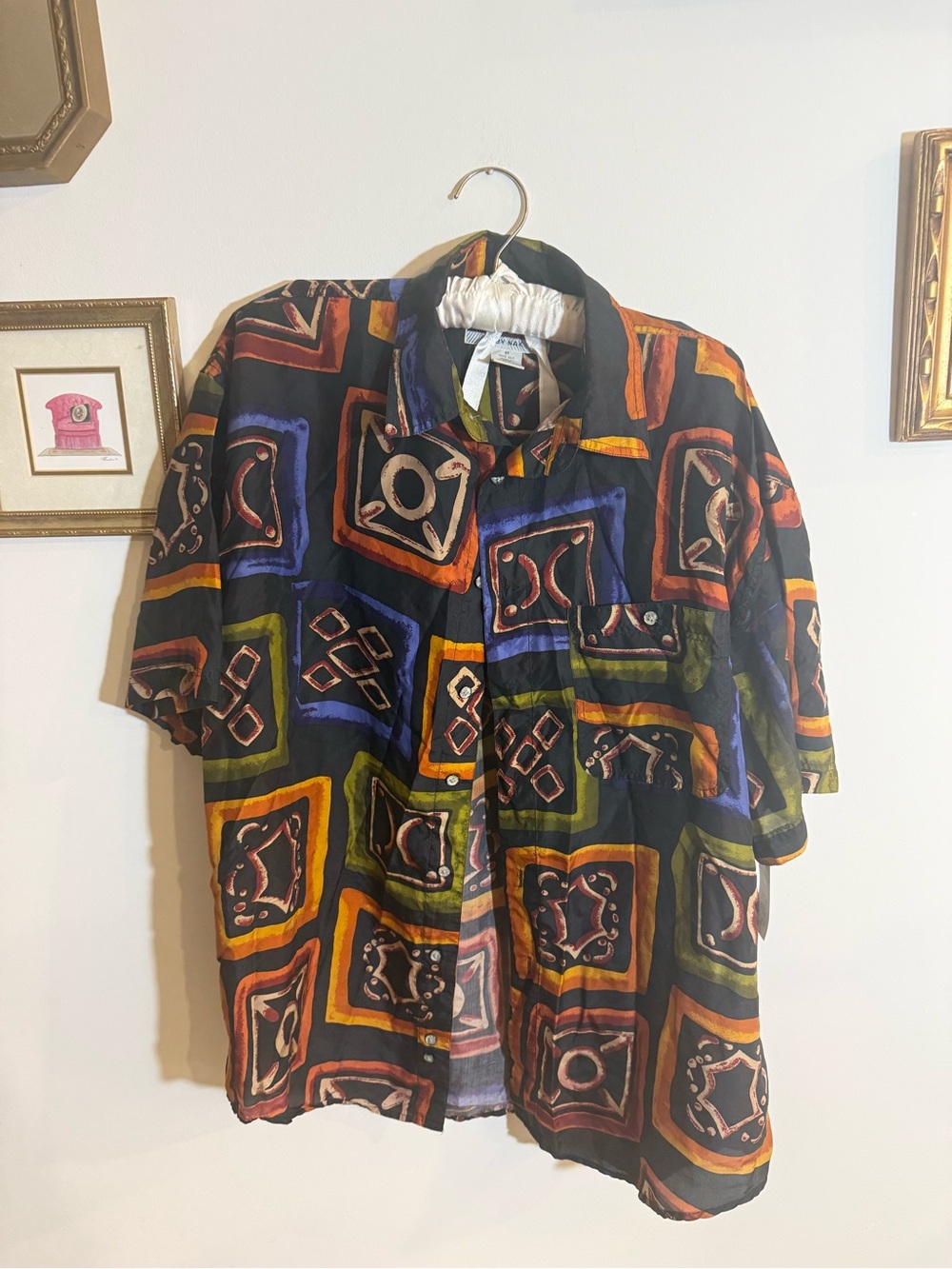 Vintage 80s 100% silk Multicolor Short Sleeve Button Shirt